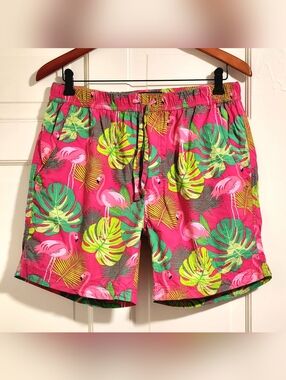 🦩Super Massive🦩 - Pink/Multi Flamingo Tropical Print Short